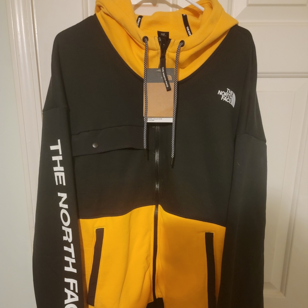The North Face Hoodie XL NWT